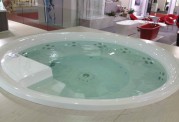 Spa jacuzzi gigante AR-002