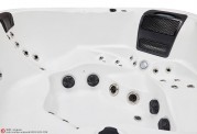 Spa jacuzzi exterior AU-003