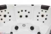 Spa jacuzzi exterior AU-004